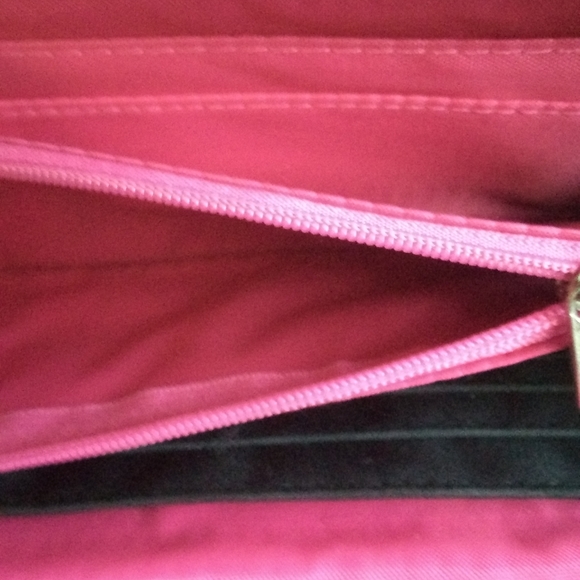 Kenneth Cole wallet - Picture 8 of 11